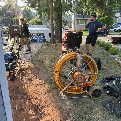 Sewer pipe location